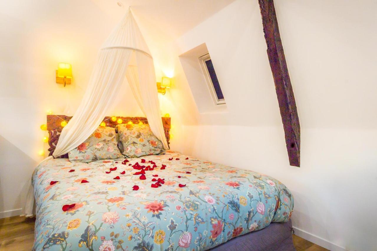 Jacuzzi - La Petite Romantique - Flobnb Лаон Екстериор снимка